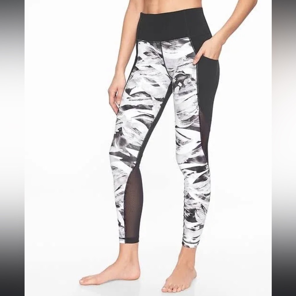 Athleta Womens Vivid Salutation Pocket Tight Black White Size XXS